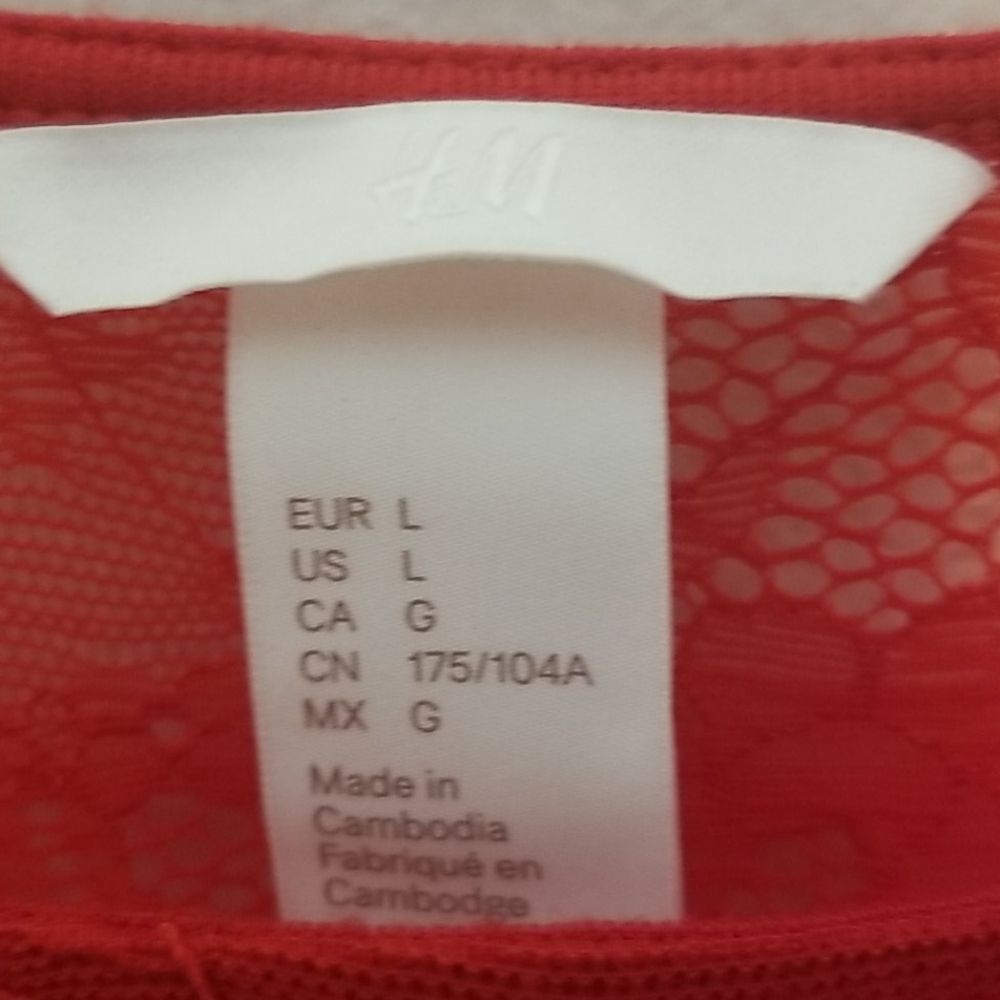 H&M Red Top - Picture 3 of 7